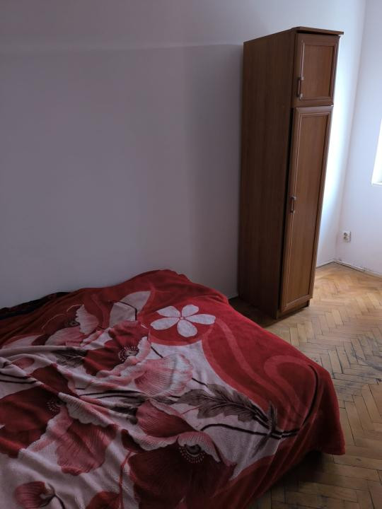 Inchiriere apartament 3 camere Podul Grant
