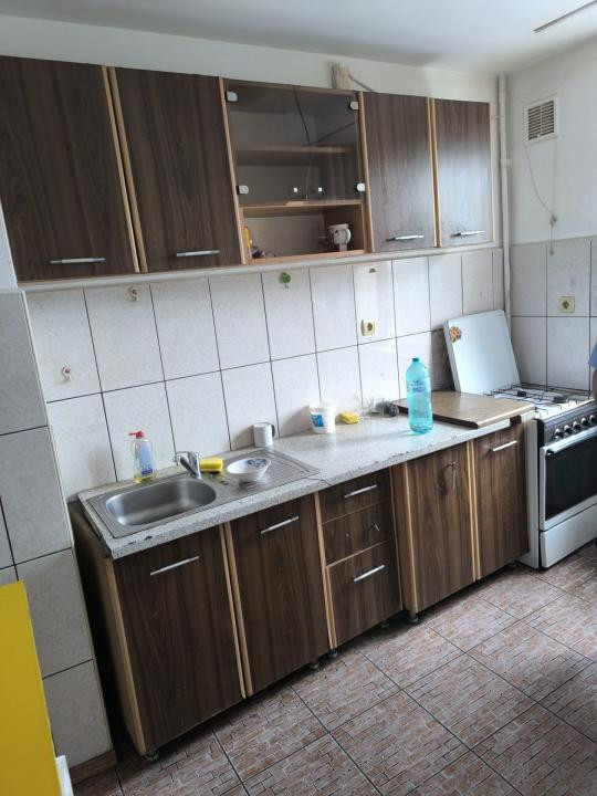 Inchiriere apartament 3 camere Podul Grant
