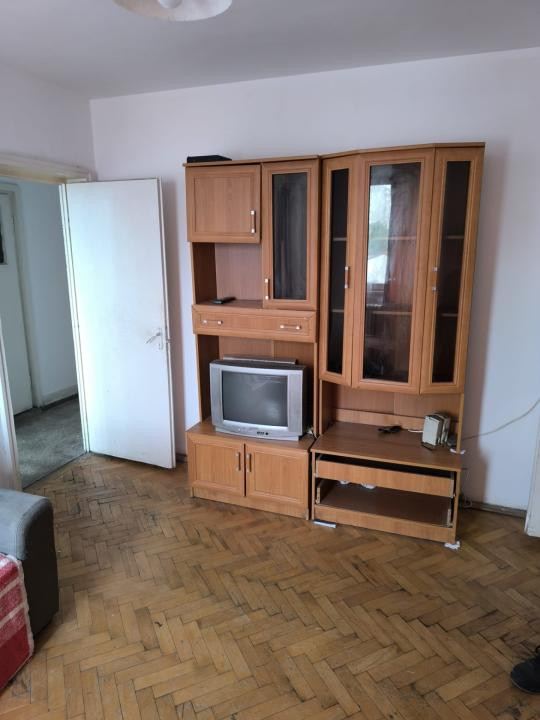 Inchiriere apartament 3 camere Podul Grant
