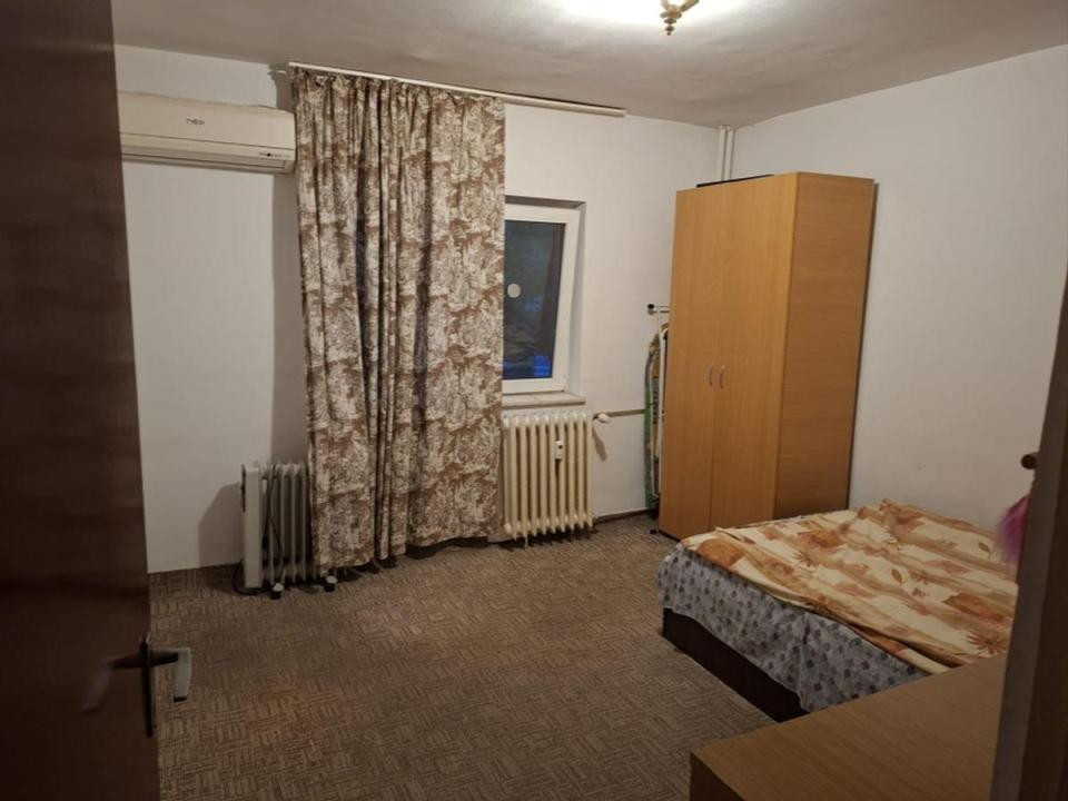 Vanzare apartament 3 camere Militari -Lujerului.