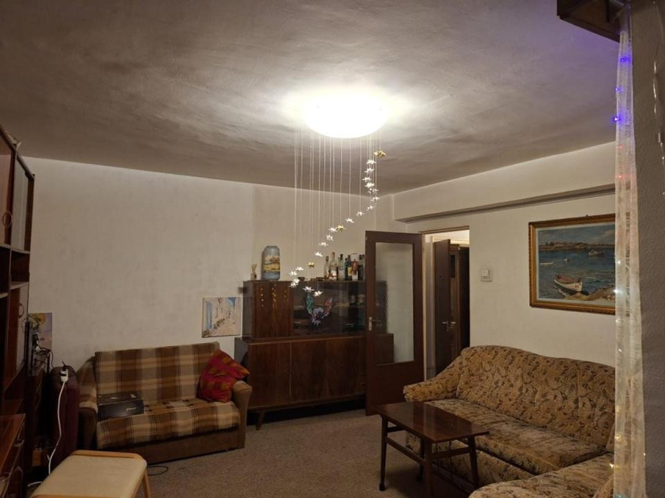Vanzare apartament 3 camere Militari -Lujerului.