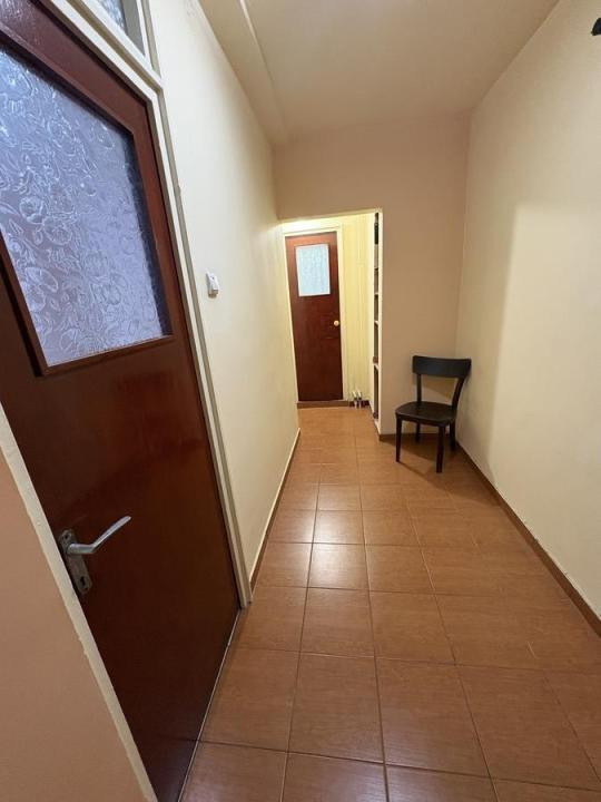    Vanzare apartament 2 camere Crangasi