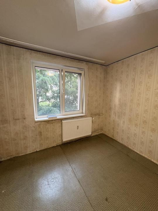    Vanzare apartament 2 camere Crangasi