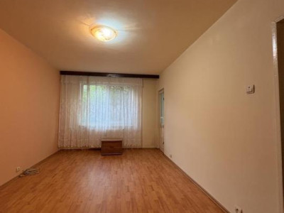    Vanzare apartament 2 camere Crangasi