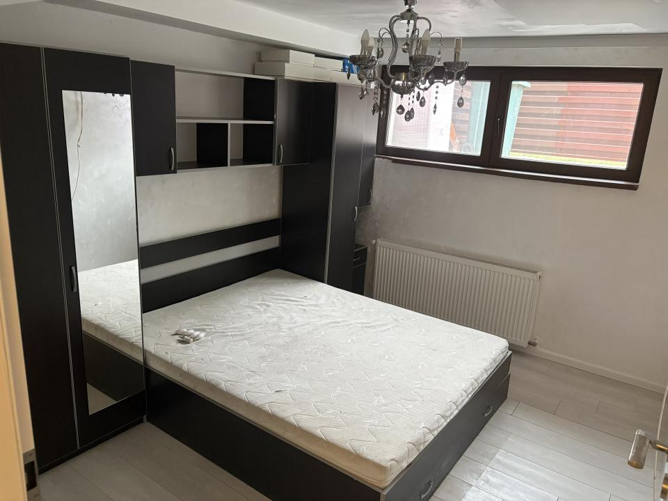 Casă cu 3 camere recent renovată, zona Damaroaia, Bucurestii Noi