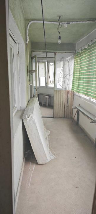 Vanzare apartament 3 camere Ion Mihalache Piata 1 Mai