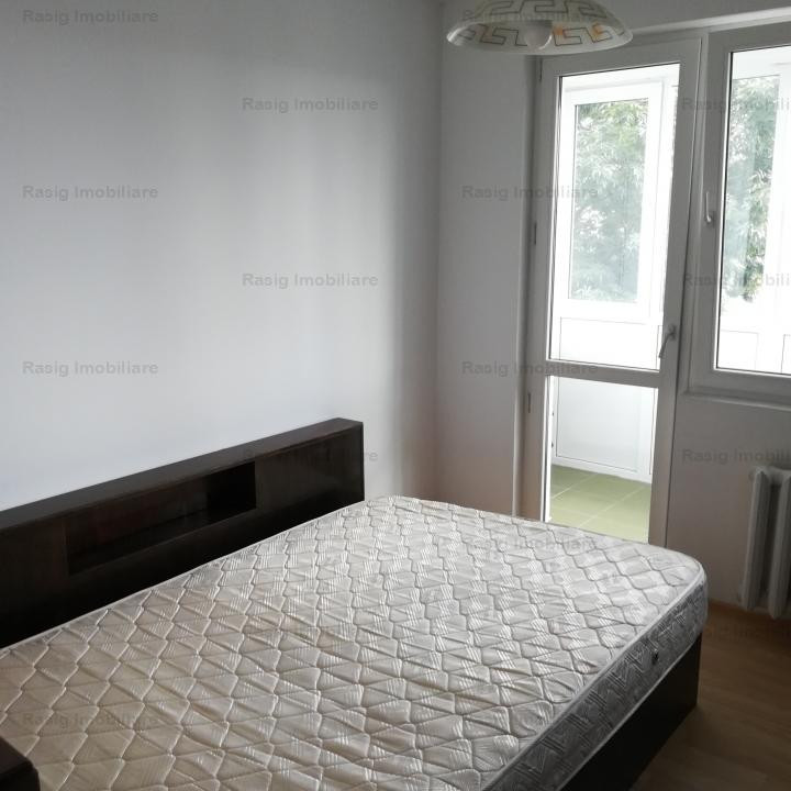 3 Camere Grivitei Metrou