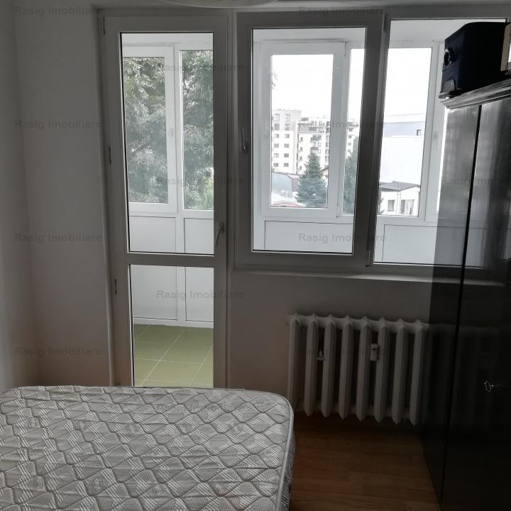 3 Camere Grivitei Metrou