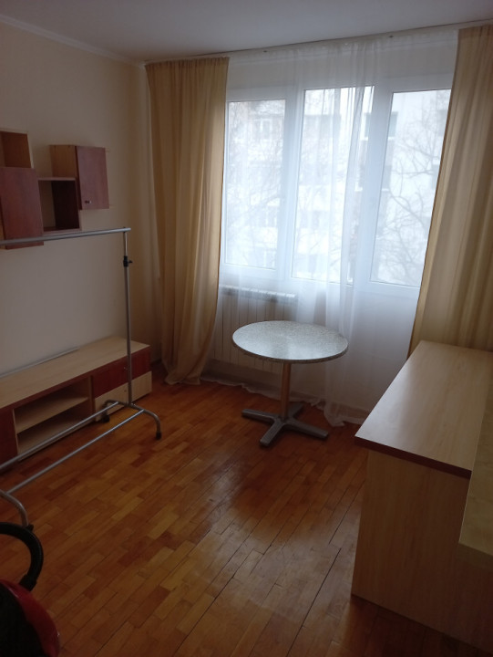 Inchiriere 3 camere Drumul Taberei Romancierilor
