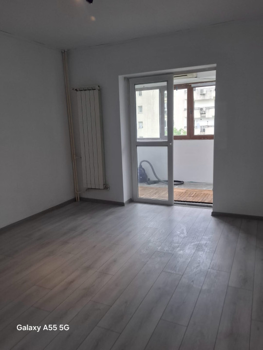 Vanzare 3 camere zona Mircea Voda