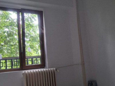Vanzare 3 camere zona Mircea Voda
