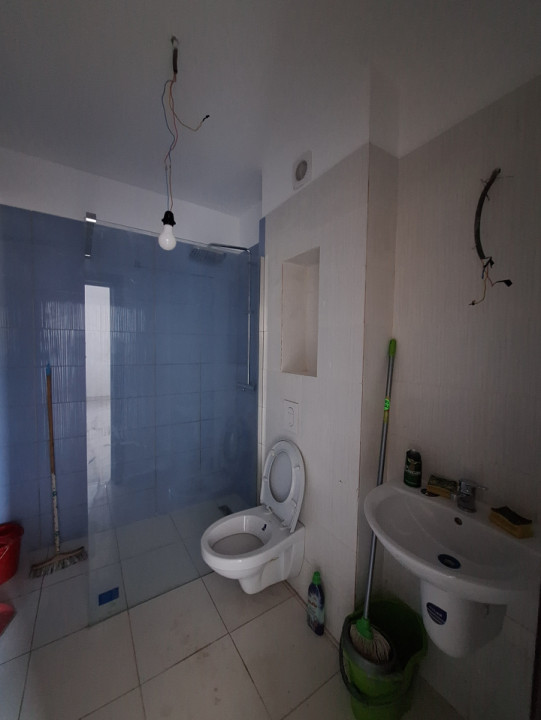 Ultimul apartament la  parter , 2 camere, curte privata ,negociabil
