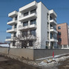  3 camere parter cu balcon si gradina ! 