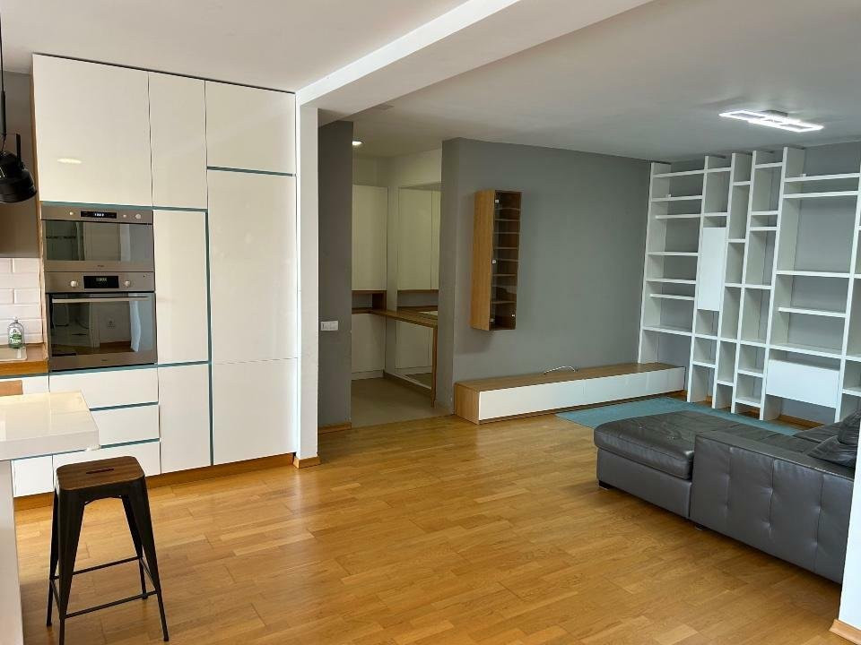 Vanzare apartament 3 camere Zona Romana - Mihai Eminescu