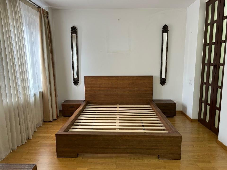 Vanzare apartament 3 camere Zona Romana - Mihai Eminescu