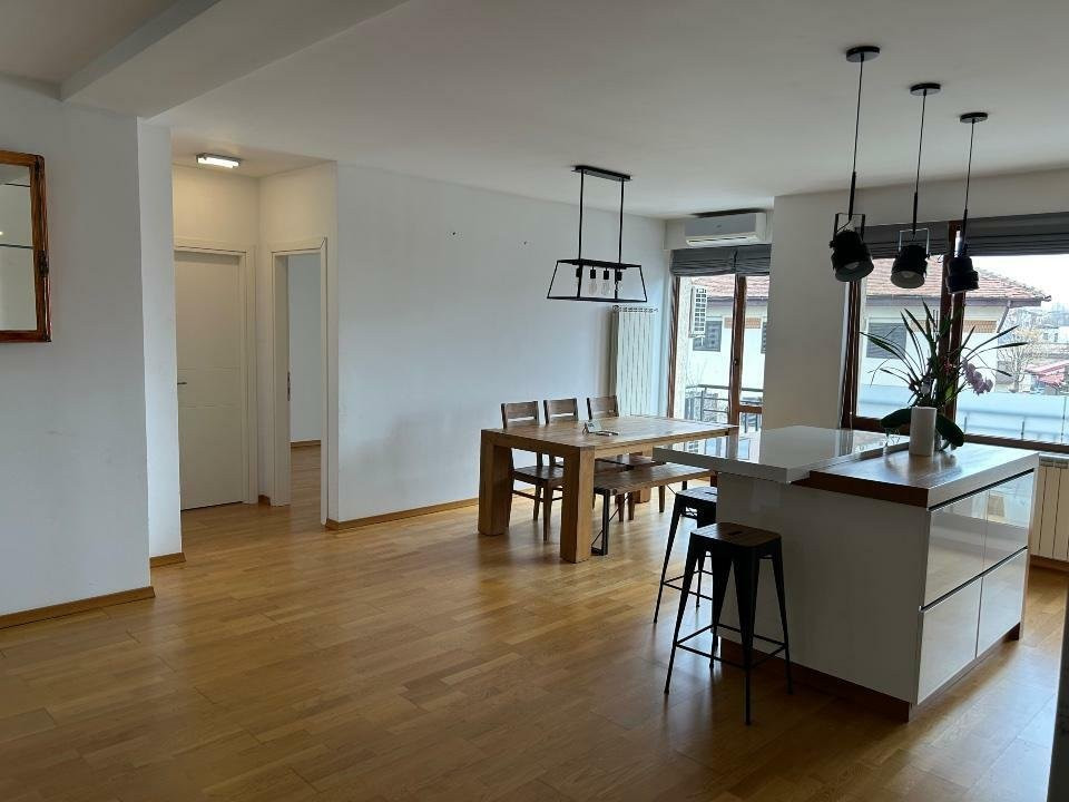 Vanzare apartament 3 camere Zona Romana - Mihai Eminescu