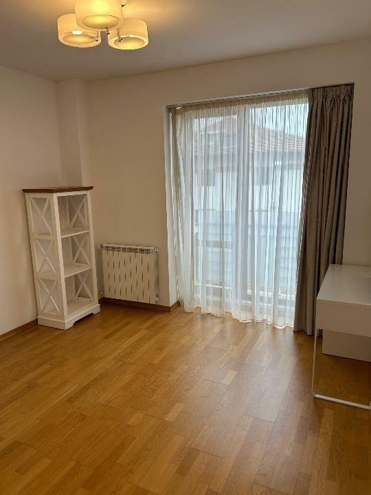 Vanzare apartament 3 camere Zona Romana - Mihai Eminescu