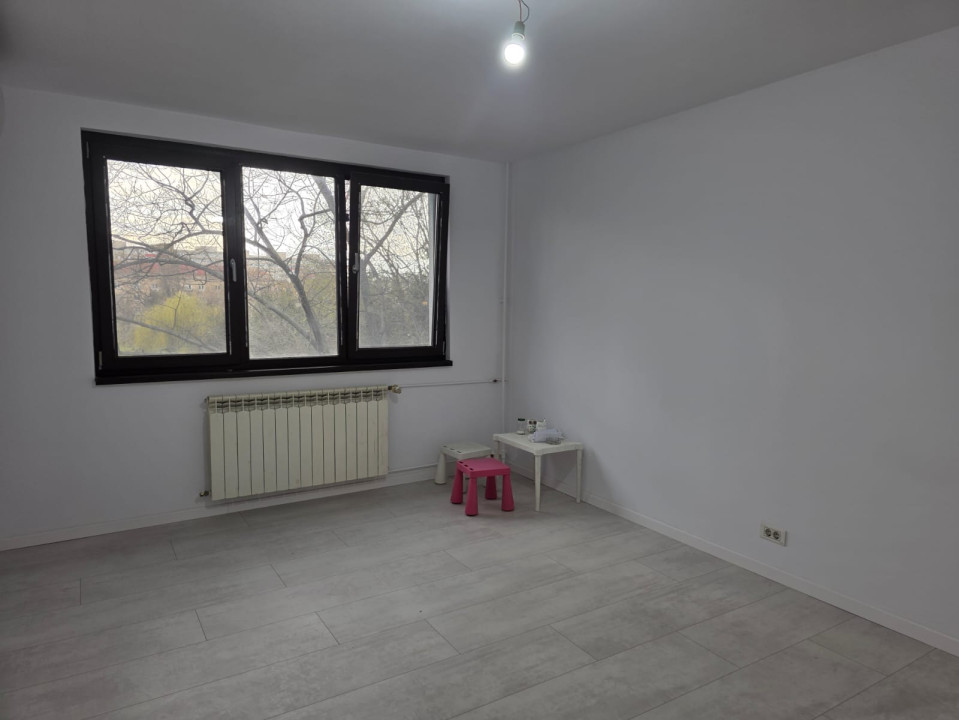 Vanzare 3 camere  Berceni