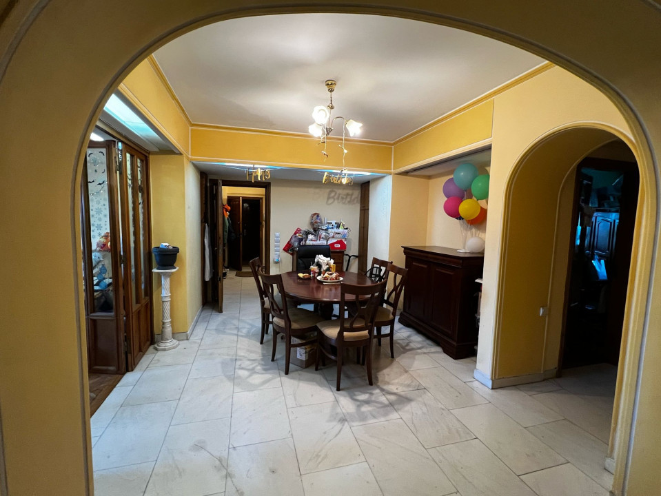 5 Camere Unicat, intersectie CASA DE CULTURĂ