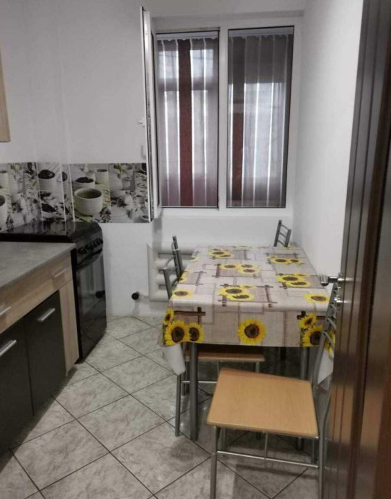 Vanzare apartament 2 camare Calea Grivitei Piata Chibrit.