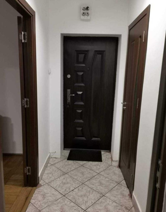 Vanzare apartament 2 camare Calea Grivitei Piata Chibrit.