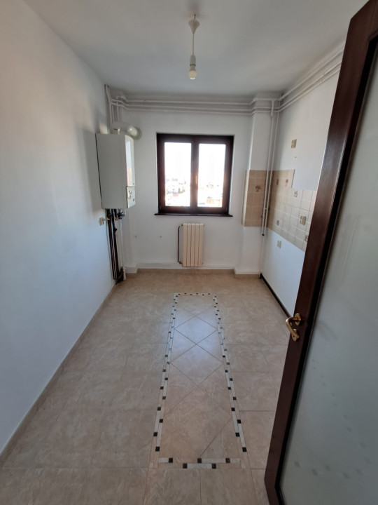 Vanzare apartament 3 camete Titulesu