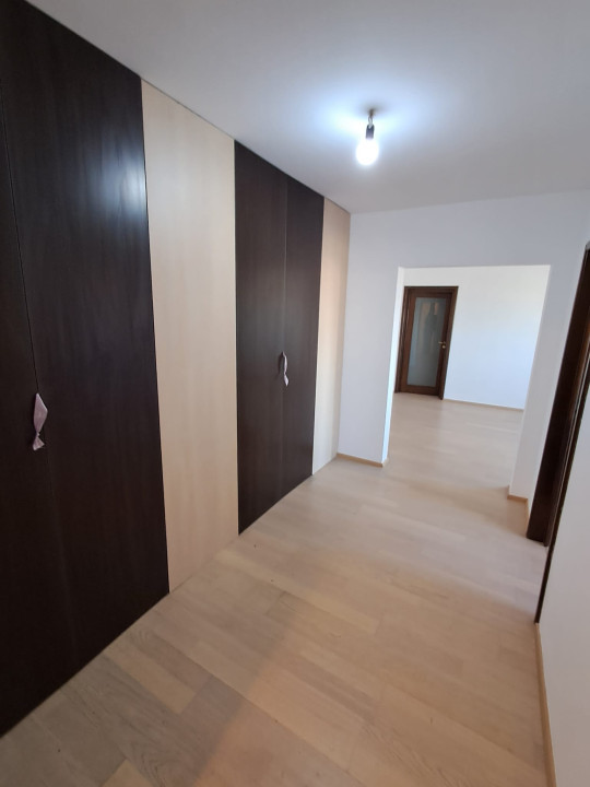Vanzare apartament 3 camete Titulesu