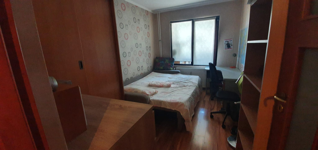 Vanzare apartament 4 camere Crangasi Ceahlau